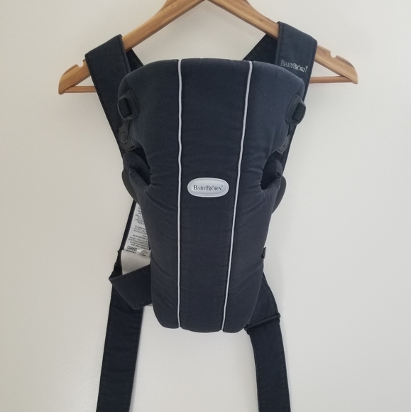 baby bjorn minimum weight